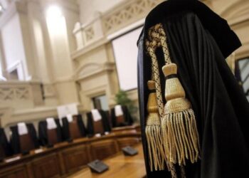 Camera: passa l’emendamento di FI, cambia l’esame da avvocato