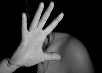 Femminicidio, revenge porn e violenza: dibattito a Napoli