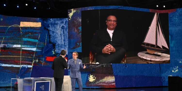 Conti ospite di Fazio, ‘chiama’ Ubaldo Pantani come co-conduttore a Sanremo