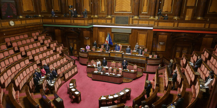 Sì definitivo del Senato al dl Milleproroghe