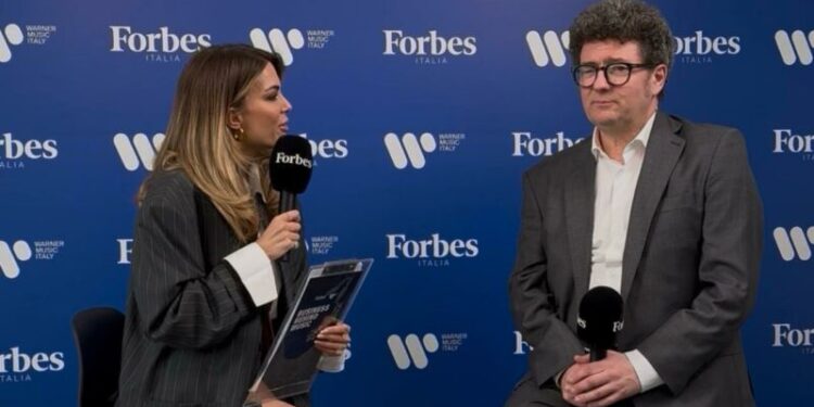 Sanremo 2026: Al via i Talk di Forbes Italia e Warner Music Italy. Cronaca della prima giornata