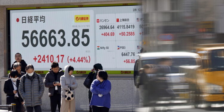 Borsa: Tokyo, apertura in rialzo (+0,62%)