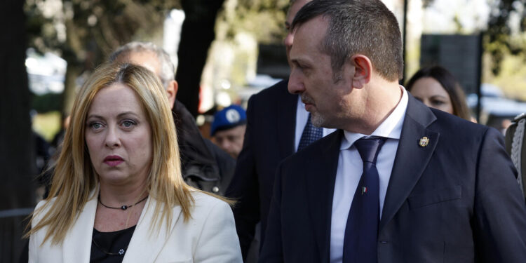 Meloni, Delmastro leggero, cittadini valuteranno se c’è stata manina