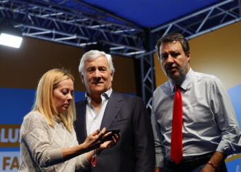 Meloni vede Salvini e Tajani. L’input ai ministri: ‘Mettete le marce alte’