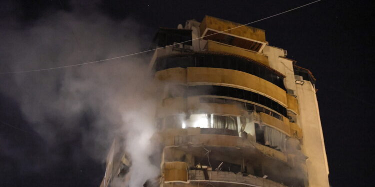Libano, 6 morti e 24 feriti negli ultimi raid aerei israeliani su Beirut