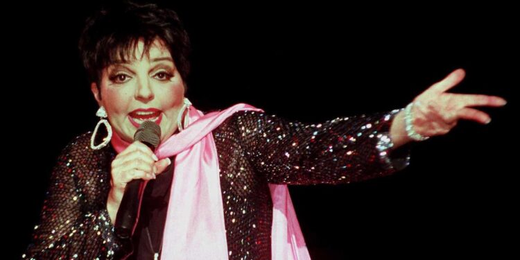 Liza Minnelli, 80 anni sotto le luci della ribalta