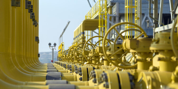 Il prezzo del gas chiude in deciso rialzo e sfiora i 50 euro