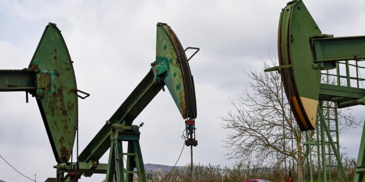 Il petrolio chiude in rialzo a New York a 94,48 dollari