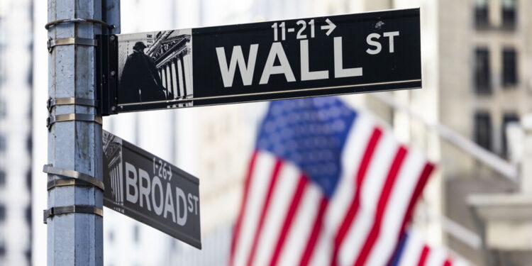 Wall Street procede positiva, Dj +0,34%, Nasdaq +0,58%