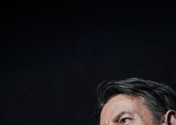 Conte, venerdì a Roma evento M5S per il no al referendum