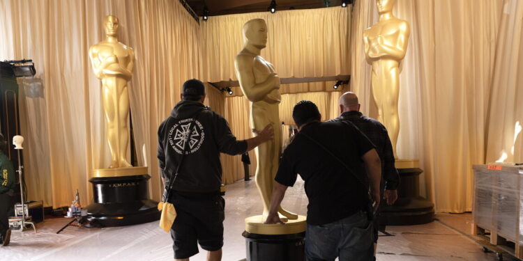 Red carpet degli Oscar a rischio, si valutano iniziative per la guerra in Iran