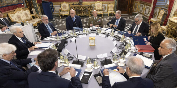 Mattarella convoca il consiglio supremo di difesa venerdì