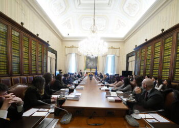 Fontana incontra alla Camera neoassunti e vertici dell’ANSA