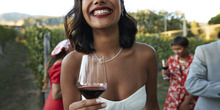 Donne e vino: la sfida della sostenibilità sociale nel settore