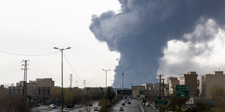 Postare video della guerra in Iran? In questi paesi potresti rischiare l’arresto
