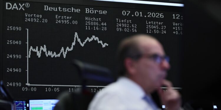 Spread Btp-Bund a 71 punti, chiusa l’emissione dei Btp Valore: rendimenti in rialzo