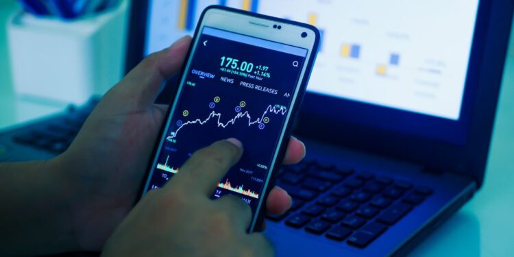 Emergenti e Cina, commercio globale va avanti a pieno ritmo