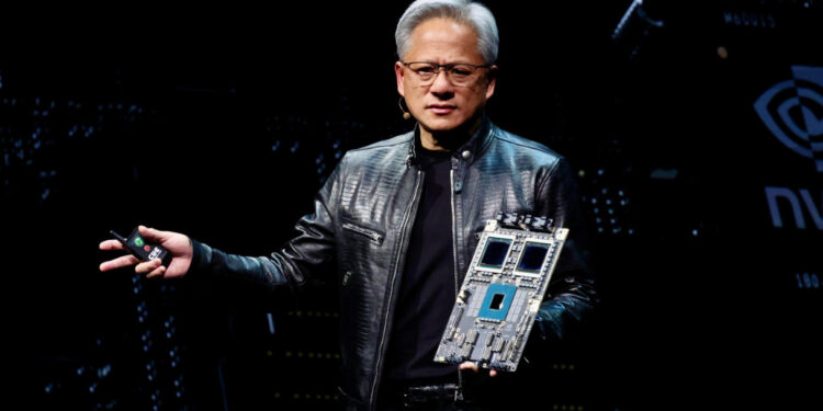 Nvidia punta a 1 trilione di dollari di ordini entro il 2027