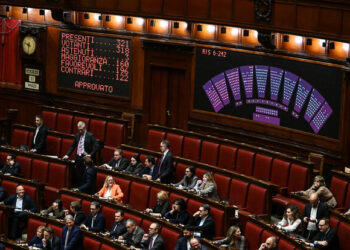 Meloni: “Pd strabico sugli Usa”. E salta subito il ‘tavolo con le opposizioni’