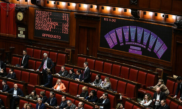 Meloni: “Pd strabico sugli Usa”. E salta subito il ‘tavolo con le opposizioni’