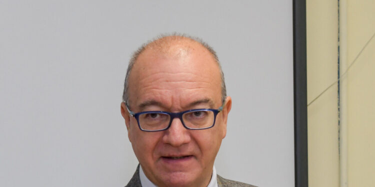 Referendum, Valditara richiama le scuole alla par condicio