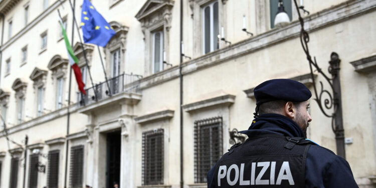 Cdm, sul caro carburanti eventuali altre misure dopo il Consiglio europeo