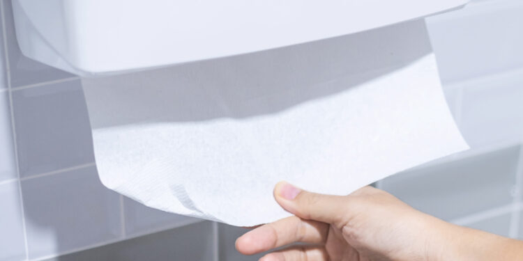 Riduciamo lo spreco di carta, i dispenser efficienti (e di design) che proteggono l’ambiente