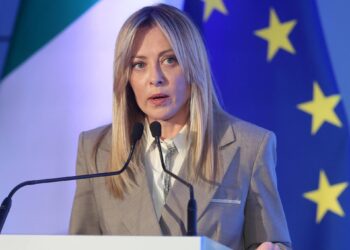 Iran, Meloni: “Non siamo in guerra e non ci entreremo”