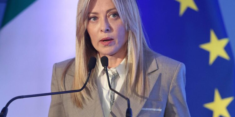 Iran, Meloni: “Non siamo in guerra e non ci entreremo”