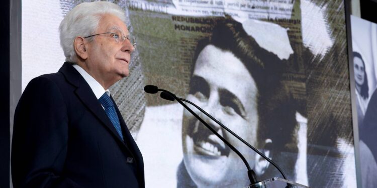 Mattarella: “Voto donne 2 giugno 1946 autentica rivoluzione, pose fine a secolare storia di discriminazione”