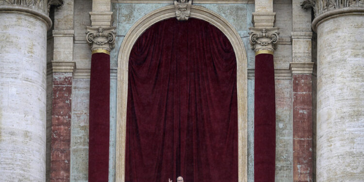 Il Papa annuncia una veglia per la pace l’11 aprile
