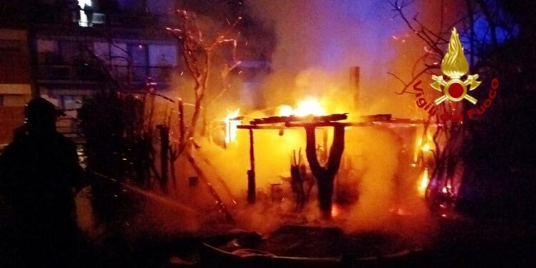 Padre e figlio uccisi dalle fiamme in podere a Chianciano Terme