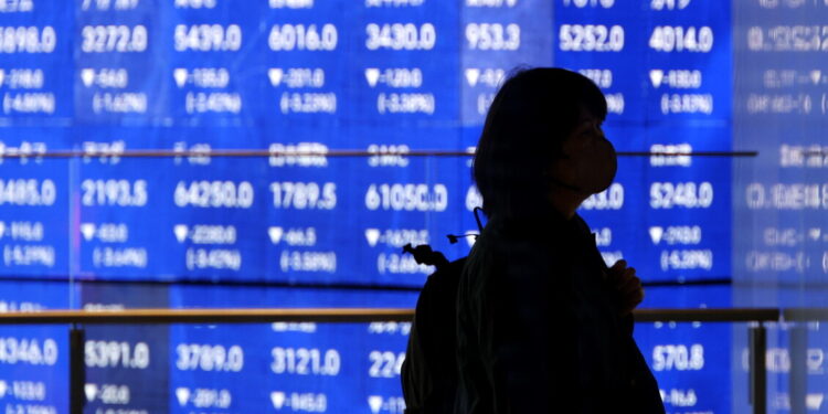 Borsa: Tokyo, apertura in ribasso (-0,35%)