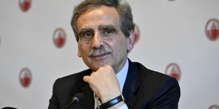 Mps, il ritorno di Lovaglio riscrive gli equilibri: governance, poteri e scenari dopo l’assemblea