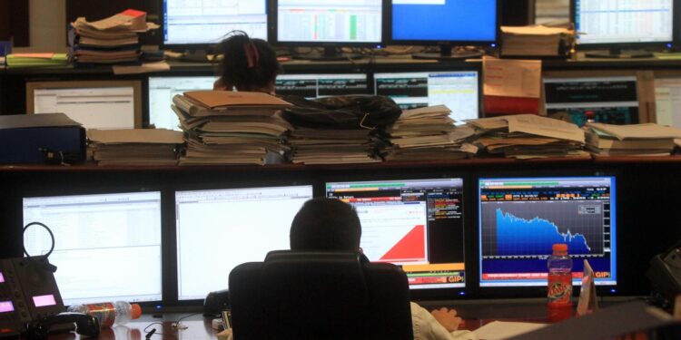 Spread Btp-Bund in calo a 73 punti, i mercati credono nei negoziati sull’Iran