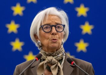 BCE, Lagarde non esclude alcuna opzione su tassi d’interesse