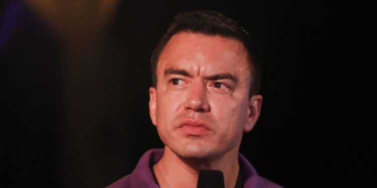 Ecuador, il presidente Noboa annuncia un nuovo coprifuoco