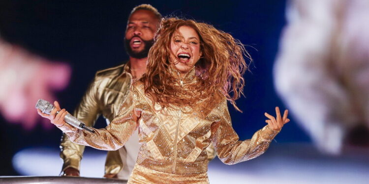 Shakira in concerto gratuito a Copacabana, attesi milioni di fan