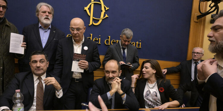 Conferenza remigrazione, 5 giorni di sospensione a 22 deputati e 4 ad altri 10