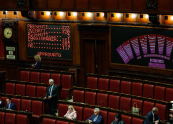 La Camera approva il decreto bollette, passa al Senato