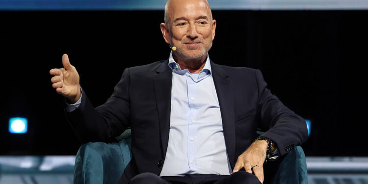 Amazon vuole comprare Globalstar per sfidare SpaceX. Ma di mezzo c’è Apple