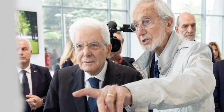 Mattarella: ‘Se i politici ascoltassero il mondo sarebbe migliore’
