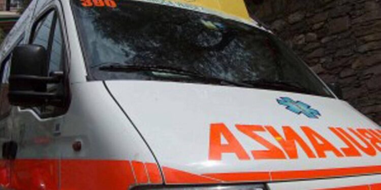 Bimbo di sei anni muore schiacciato da un muletto nel Bellunese