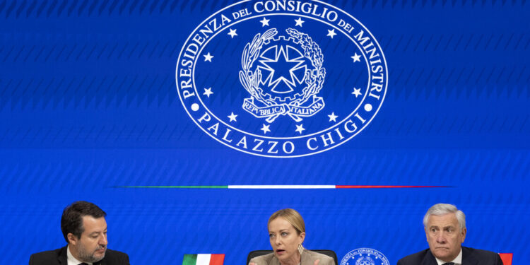 Il centrodestra pronto a nuovo vertice sulla legge elettorale, muro del Pd