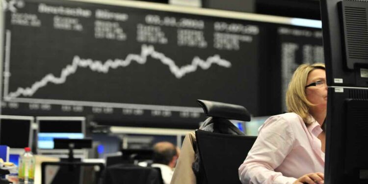 Borse in rosso e titoli di Stato sotto pressione dopo summit Trump-Xi