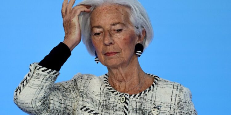 BCE verso doppio rialzo dei tassi, inflazione in aumento a causa della guerra