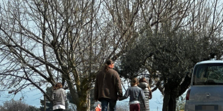 Famiglia del bosco: dimessa dall’ospedale la figlia che era in cura