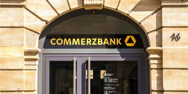Risiko bancario, la BCE bacchetta Berlino: De Guindos difende l’offerta UniCredit
