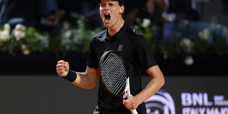 Jannik Sinner è il tennista più pagato al mondo: ha guadagnato 58 milioni di dollari in un anno