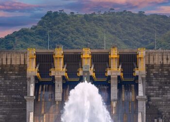 El Salvador, El Niño frena l’idroelettrico e spinge le termiche